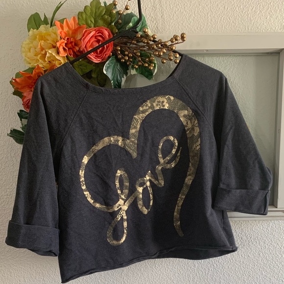 Modern Lux Cropped Sweatshirt Style Shirt - Picture 1 of 4